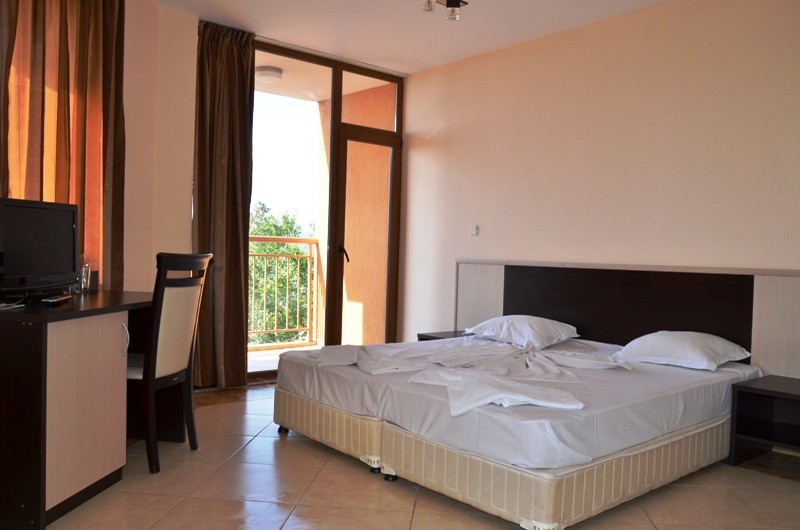 Apartment 4