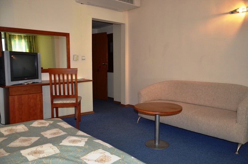 Studio Room