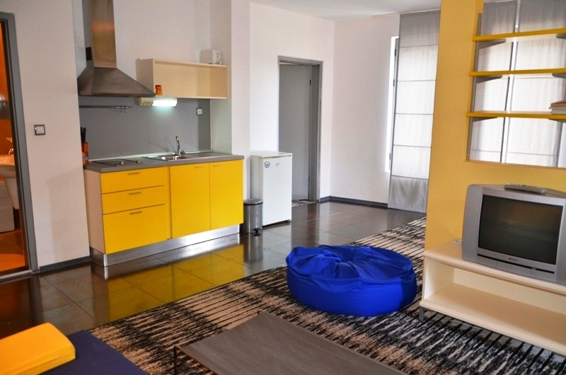 Apartment 4