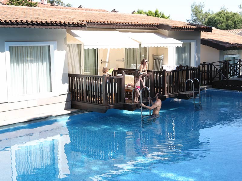 Lake Suite