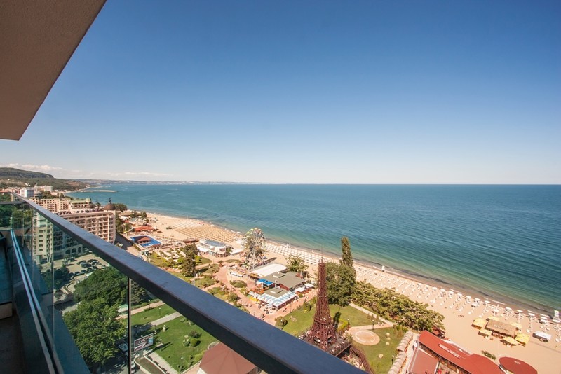 Superior Sea View