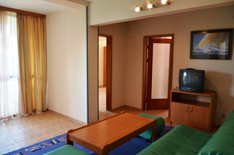 Apartment 2 & Apartment 4