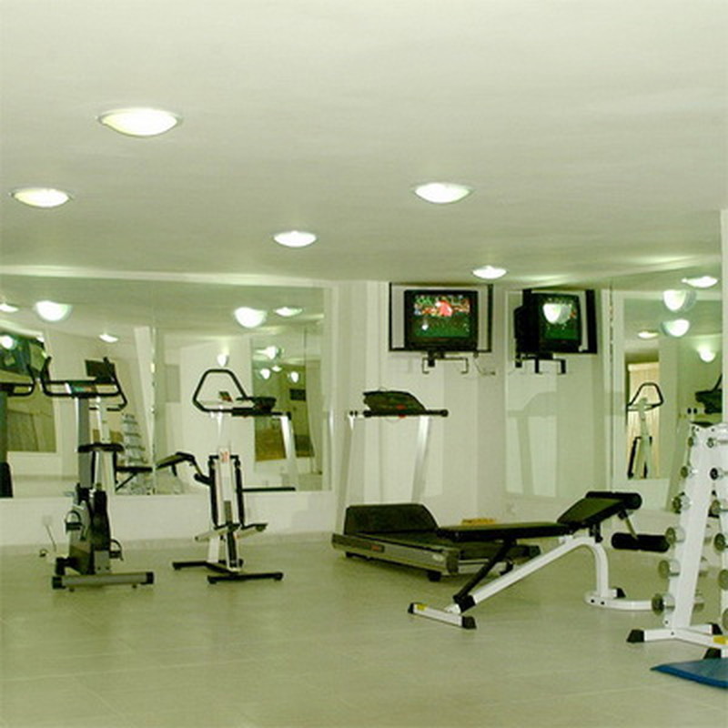 Тренажерный зал отеля Beach Hotel Sharjah
