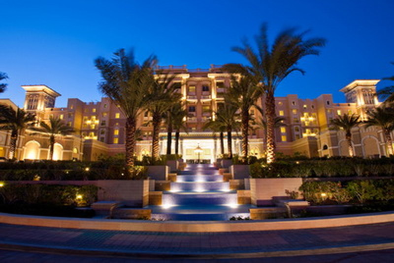 Отель Westin Dubai Mina Seyahi 