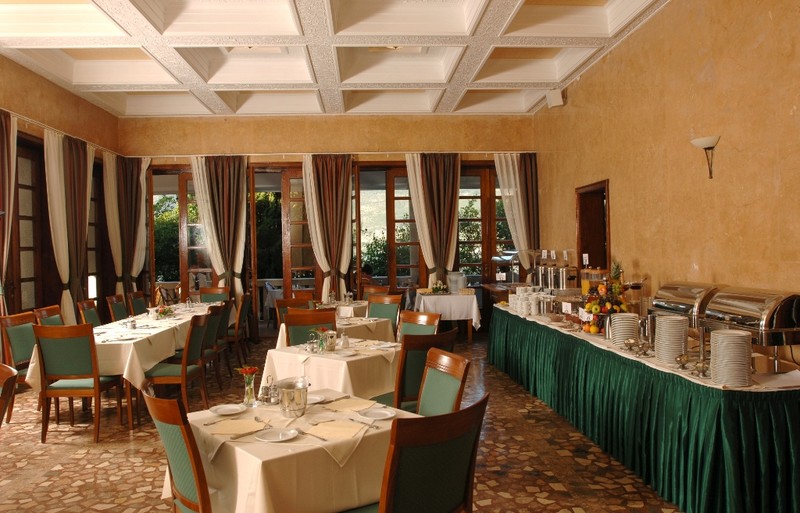 Lovcen Restaurant