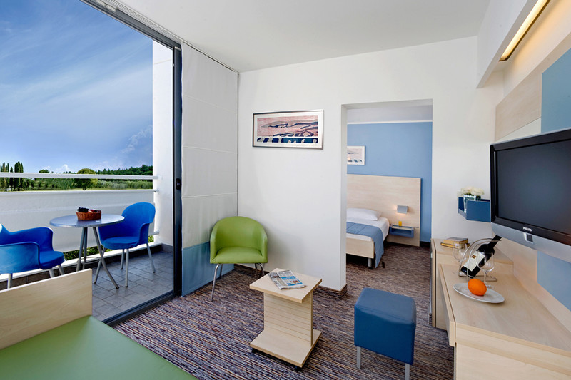 Standard suite