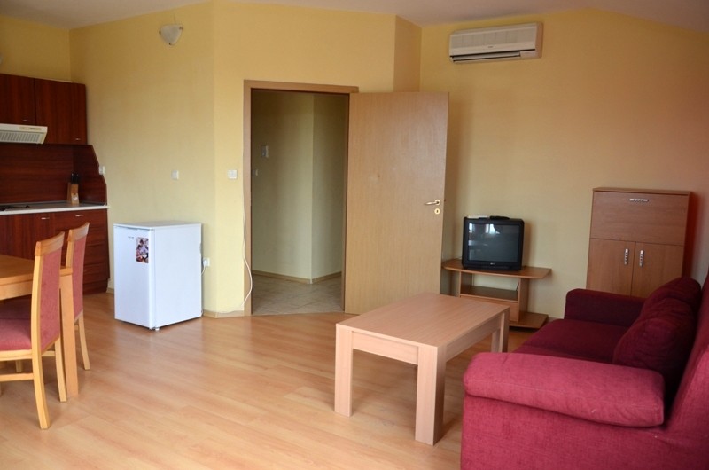Apartment 4