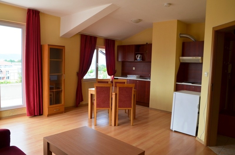 Apartment 4