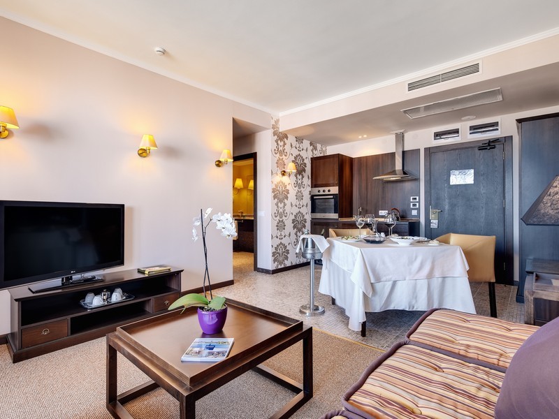 Residential Suite 2
