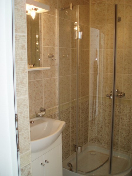 Apartment 6