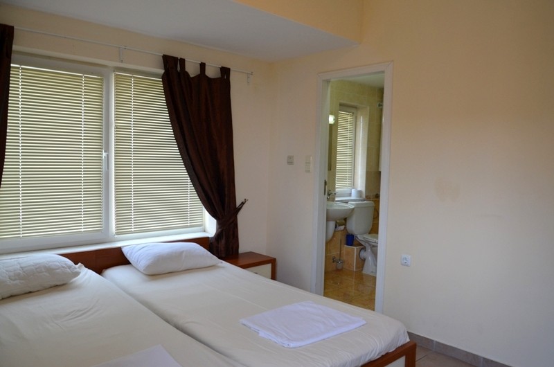 Apartment 4