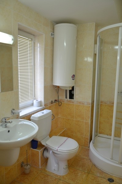 Apartment 4