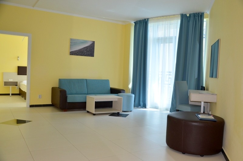 Apartment 4