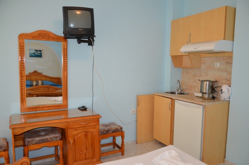 Studio With Kitchen