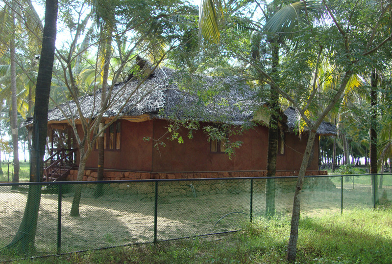 Twin Cottage Exterior
