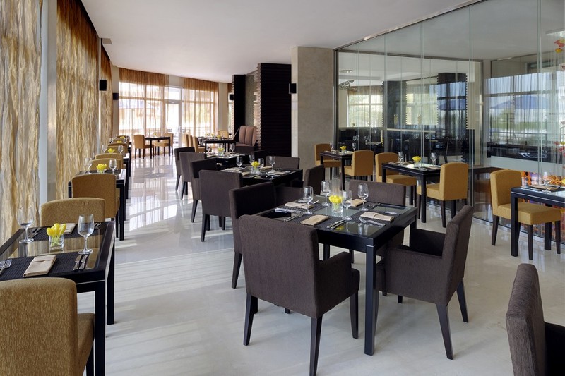 Nosh Restaurant