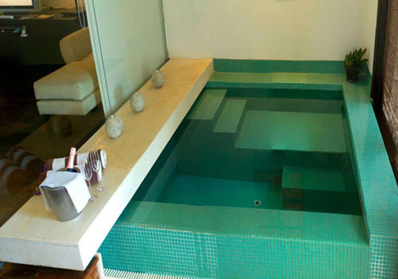 Beach Splash Rooms