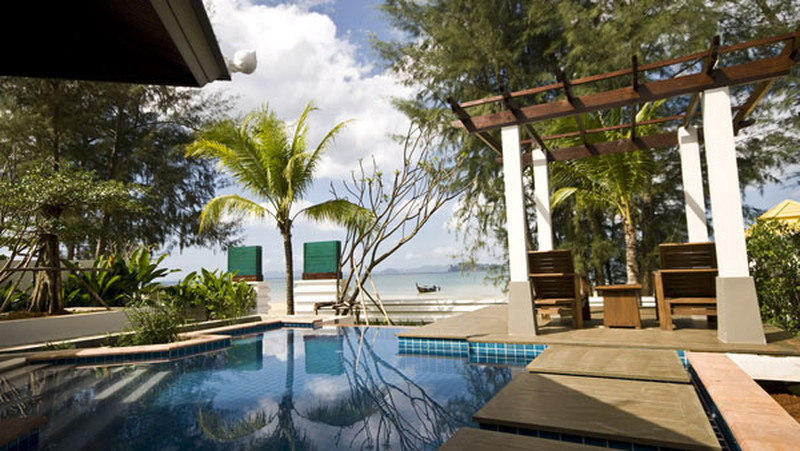Beachfront Pool Villa