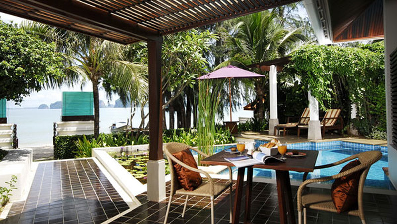 Beachfront Pool Villa
