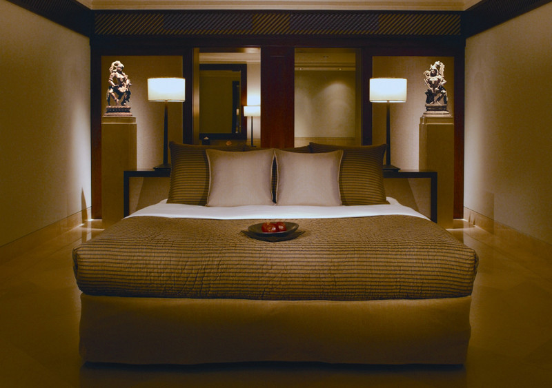 club suite bedroom