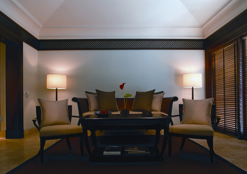 club suite livingroom