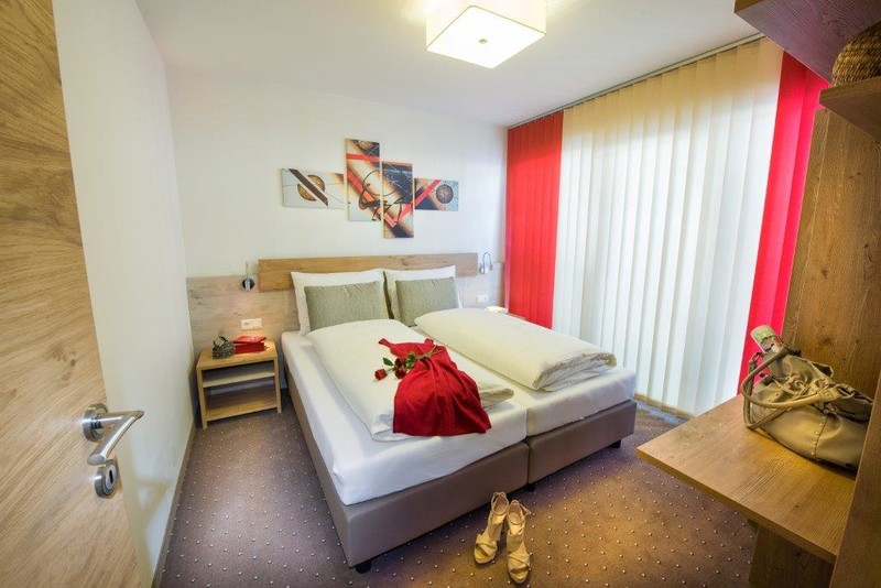 Spacious Penthouse Apartments for 6 to 10 people