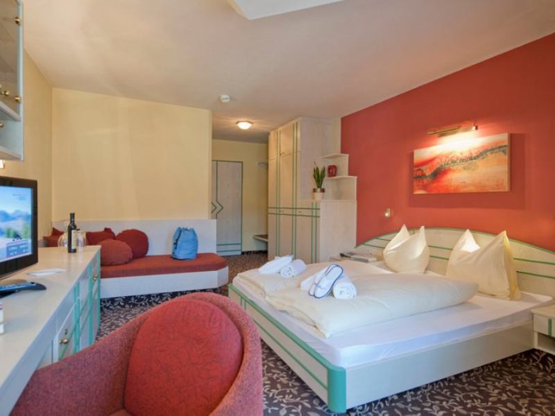 Double Room With Sitting Area - 28 m²