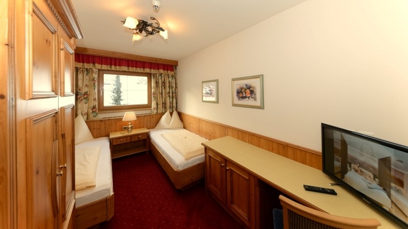 Luxury Suite 