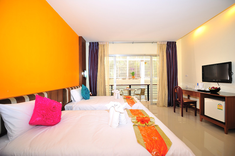 Kata Beach Studio. The Blue Pearl Kata Hotel).