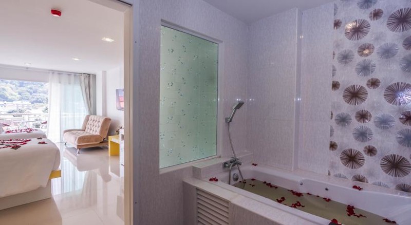 Premier room